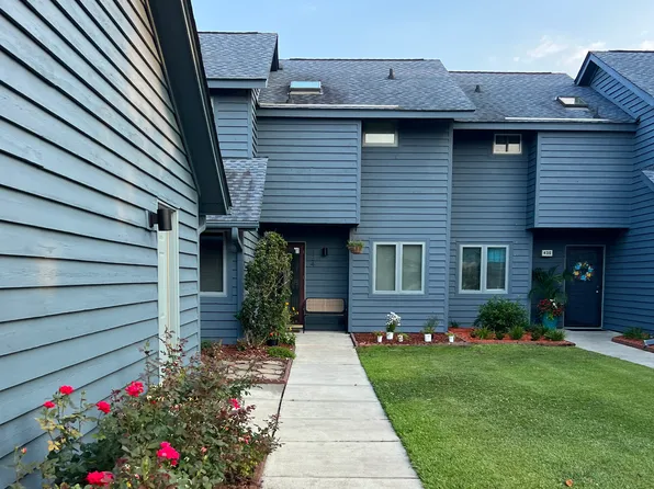 434 Widgeon Dr, Hampstead, NC 28443