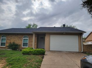 1613 Legend Dr, Garland, TX 75040