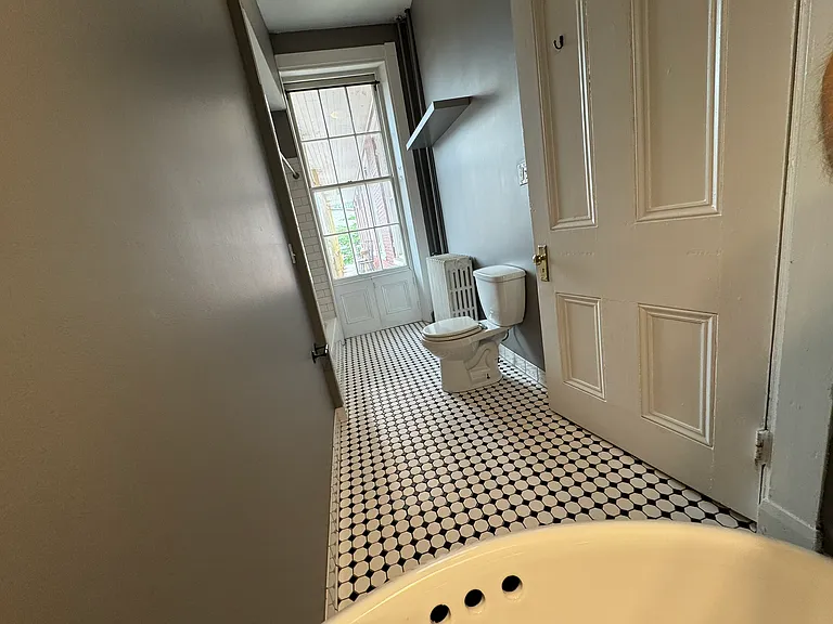 211 E King St #2 — Photo 24