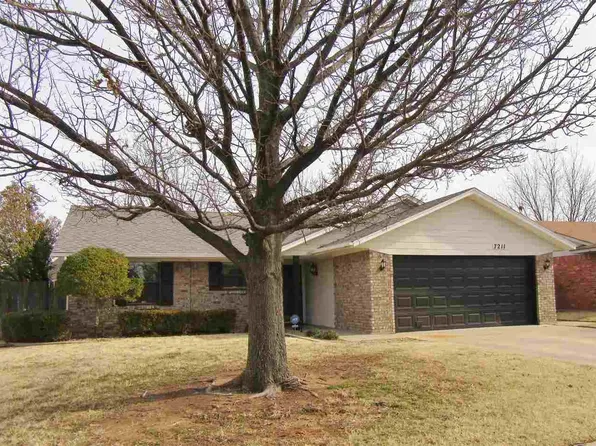 7211 NW Dogwood Ln, Lawton, OK 73505