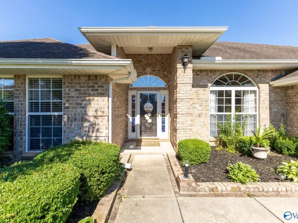 519 Summer Cove Cir NW, Madison, AL 35757