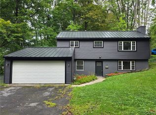 28 Chestnut St, Clinton, NY 13323