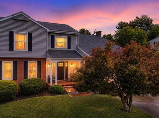 17 Greentree Dr, Morgantown, WV 26508