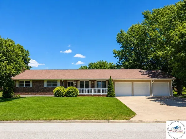 626 Breckenridge Dr, Tipton, MO 65081