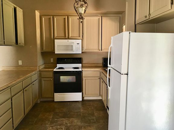 2nd image of 1337 Val Dr