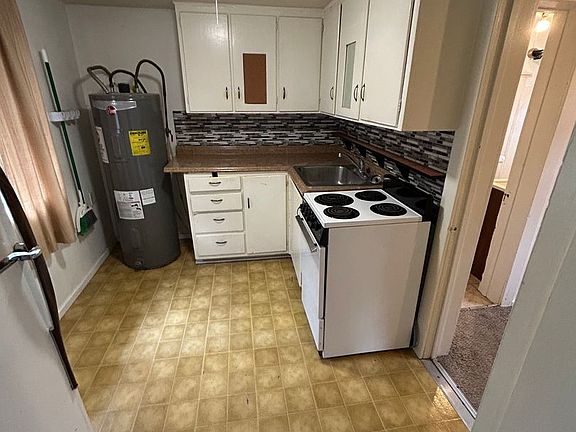 2nd image of 738 9th Ave W #3292