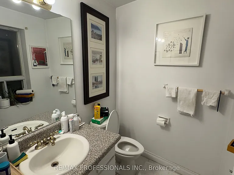41 Albemarle Ave S #3 — Photo 7