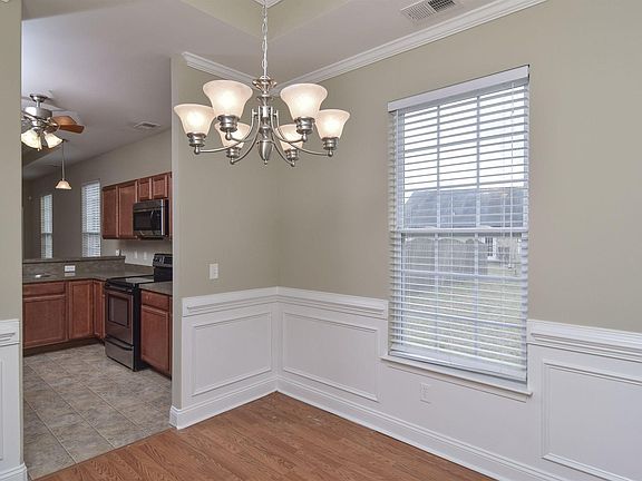 5th image of 416 Parkstone Ct