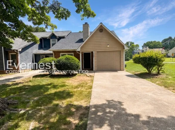 7980 Woodlake Dr, Riverdale, GA 30274
