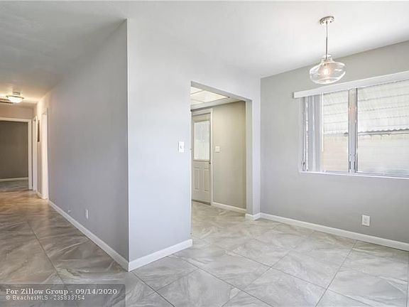 4th image of 260B NE 58th St