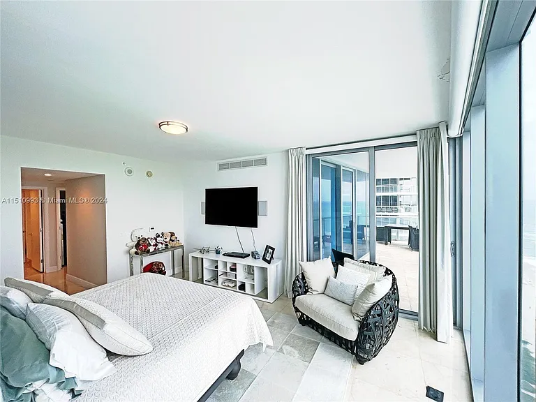 17001 Collins Ave #3008 — Photo 19
