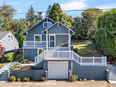 200 NE Beyrl Ter, Portland, OR, 97220