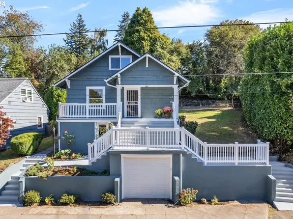 200 NE Beyrl Ter, Portland, OR 97220