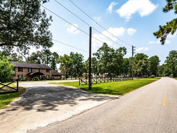 16111 Porter Ln, Porter, TX 77365