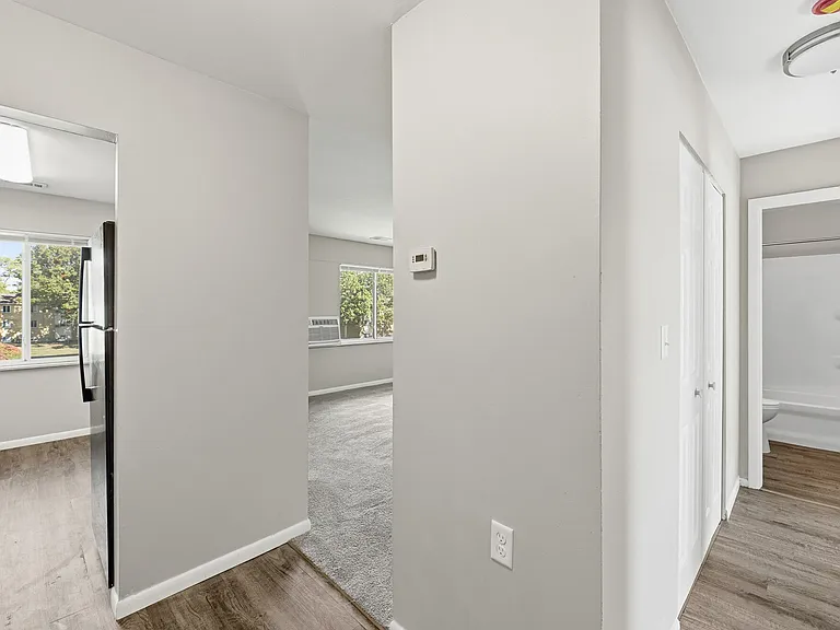Pin Oak Manor Apartments — Photo 20