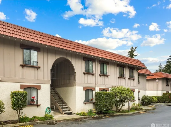 15705 NE 18th Street #7G, Bellevue, WA 98008