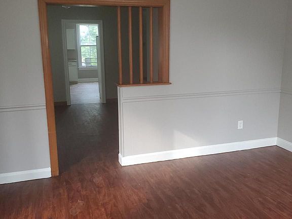 4th image of 123 Randolph Ave