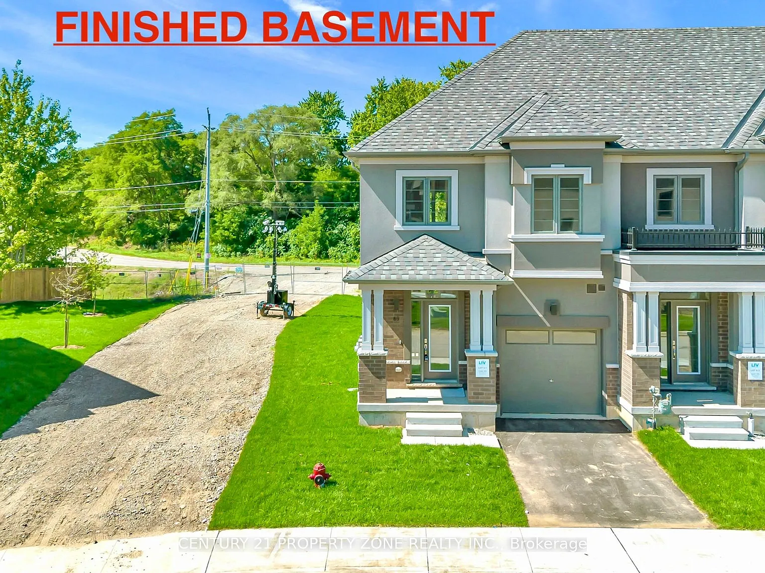 4 bed, $2,900 — Photo 1