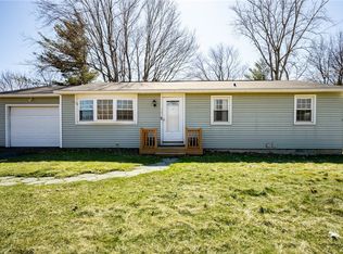 186 N Bloomfield Rd, Canandaigua, NY 14424