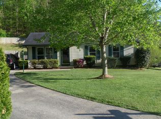 22 Castleford Way, Middlesboro, KY 40965