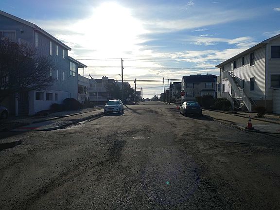 5th image of 205-07 30th St #1