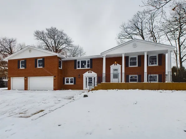 8936 W 99th Pl, Palos Hills, IL 60465