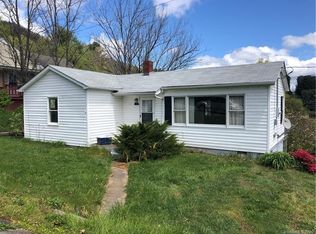 210 Duplin Hl, Burnsville, NC 28714
