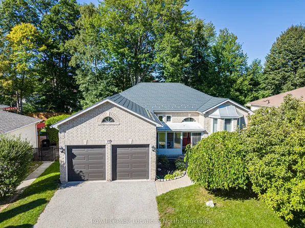 77 Silver Birch Ave, Wasaga Beach, ON L9Z 1M2