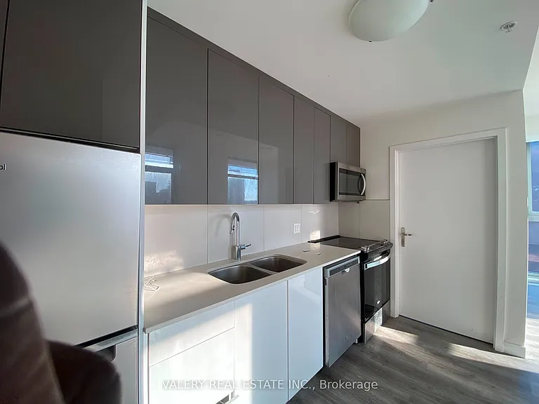 60 Frederick St #809 — Photo 32