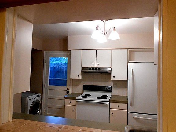 4th image of 9023 Gaylord Dr APT 93