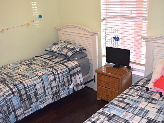 3rd image of 235 Atlantis Cir Unit 105