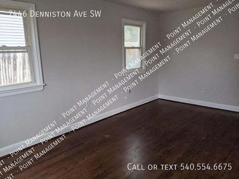 2446 Denniston Ave SW — Photo 2