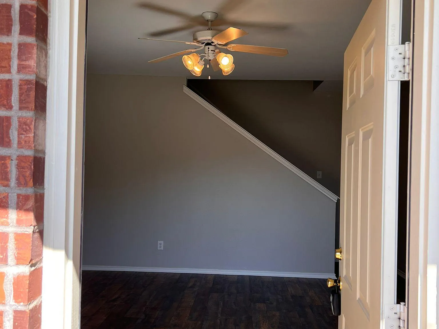 8799 Holly St — Photo 3