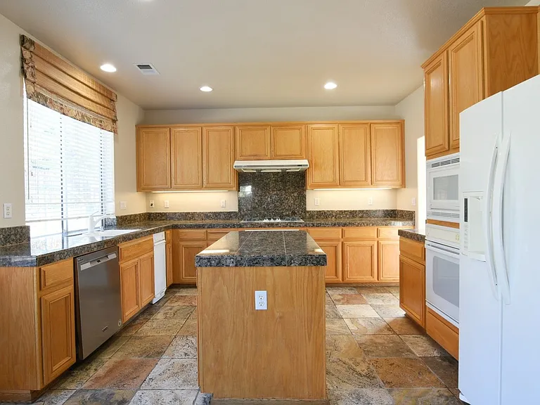 4070 Carracci Ln — Photo 6