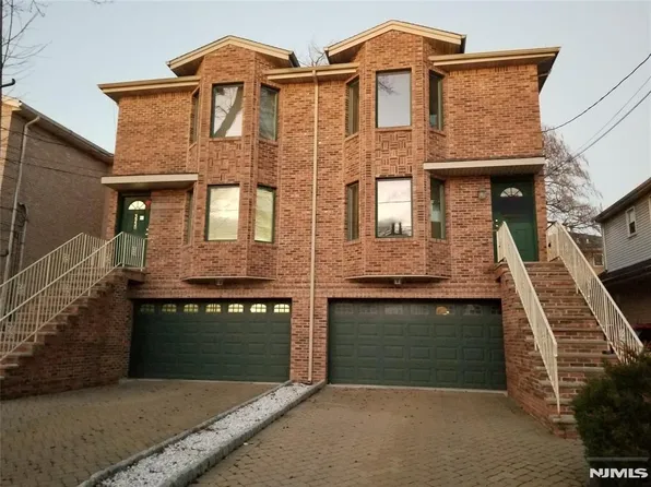 393 Washington Ave, Cliffside Park, NJ 07010