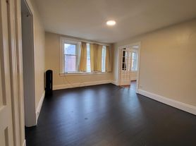 90 N Pearl St