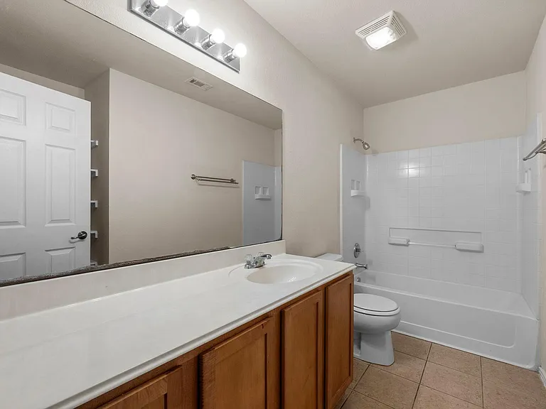 9424 Castle Pines Dr — Photo 23