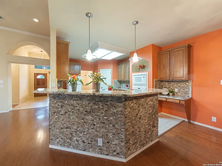8463 Magdalena Run — Photo 10