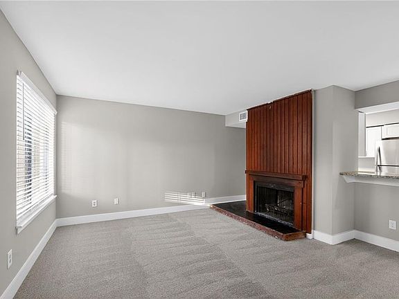 5th image of 3109 Fairington Dr