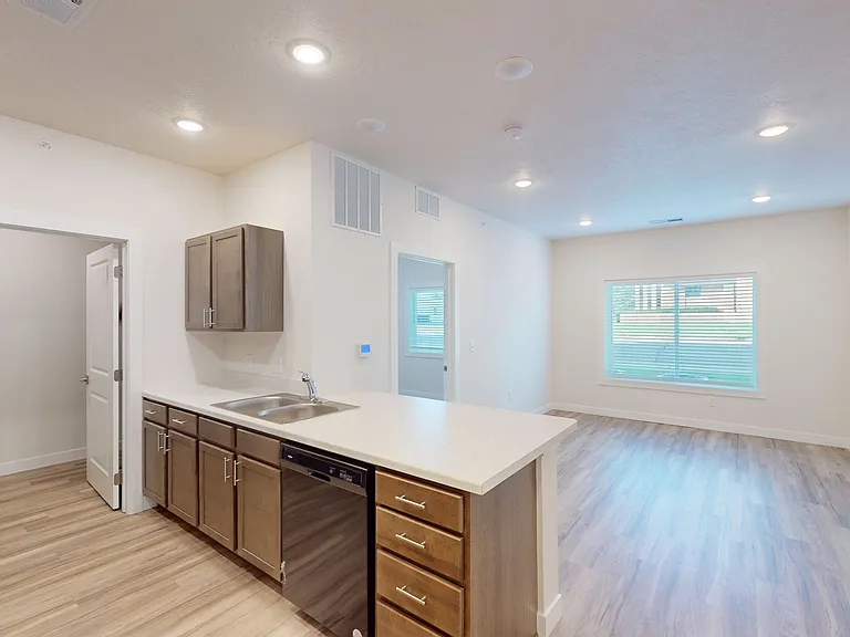 1720 Morningside Ave — Photo 7