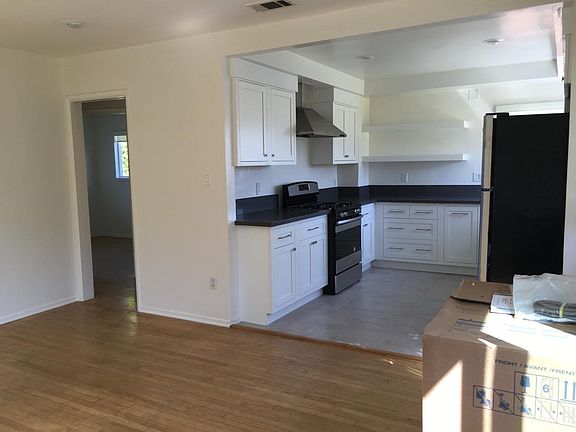 4th image of 1622 McCollum Pl