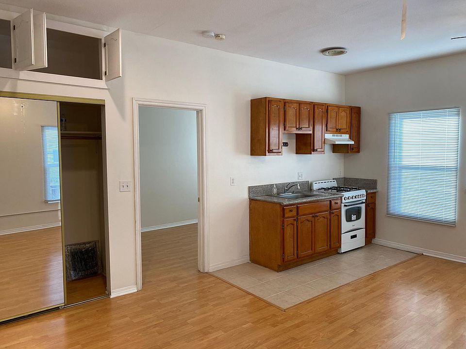 1st image of 212 W Palmer Ave APT 16