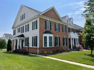 23198 Evergreen Ridge Dr, Ashburn, VA 20148