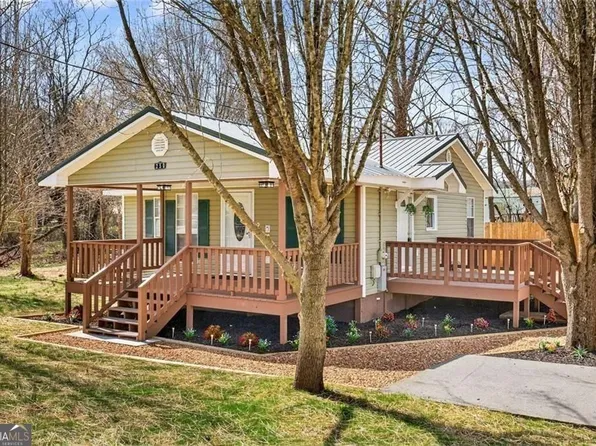 250 Lawrence St, Adairsville, GA 30103