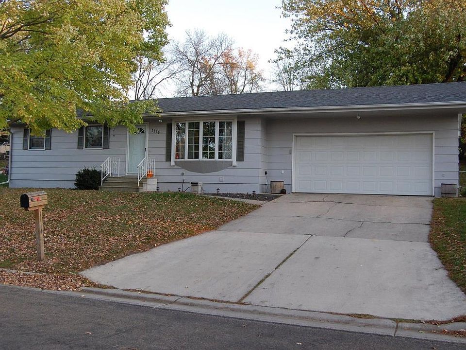 1st image of 1114 E Richway Dr