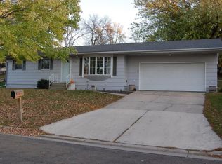 1114 E Richway Dr, Albert Lea, MN 56007