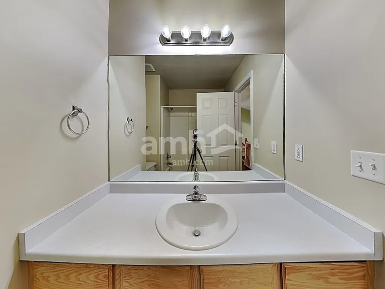 981 Stonehenge Dr — Photo 12