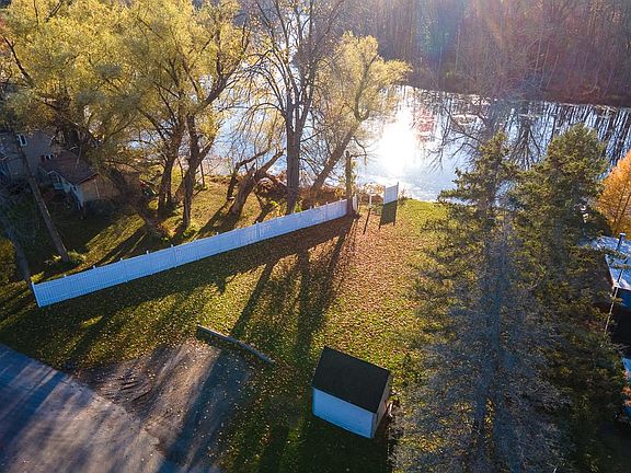 5th image of 17 Willowbank Dr