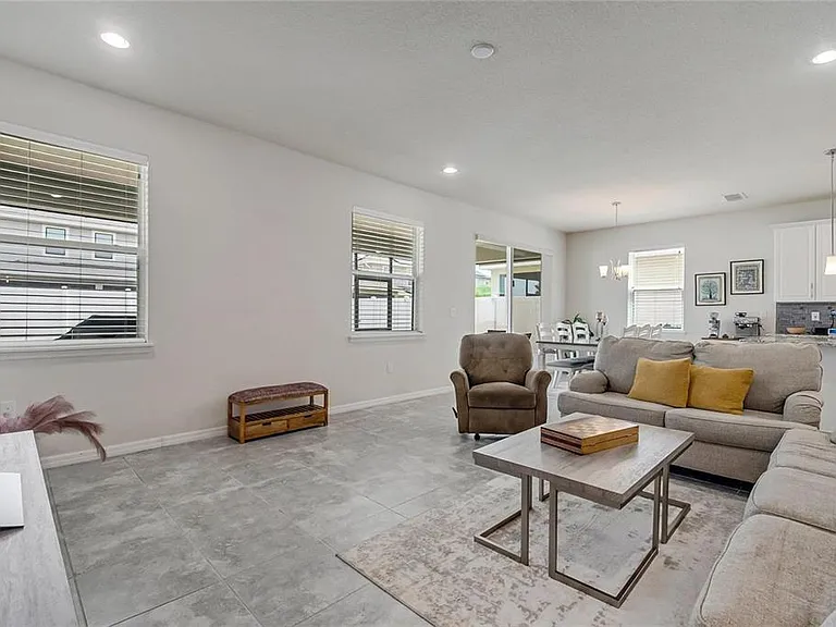 2495 Rapollo Dr — Photo 7