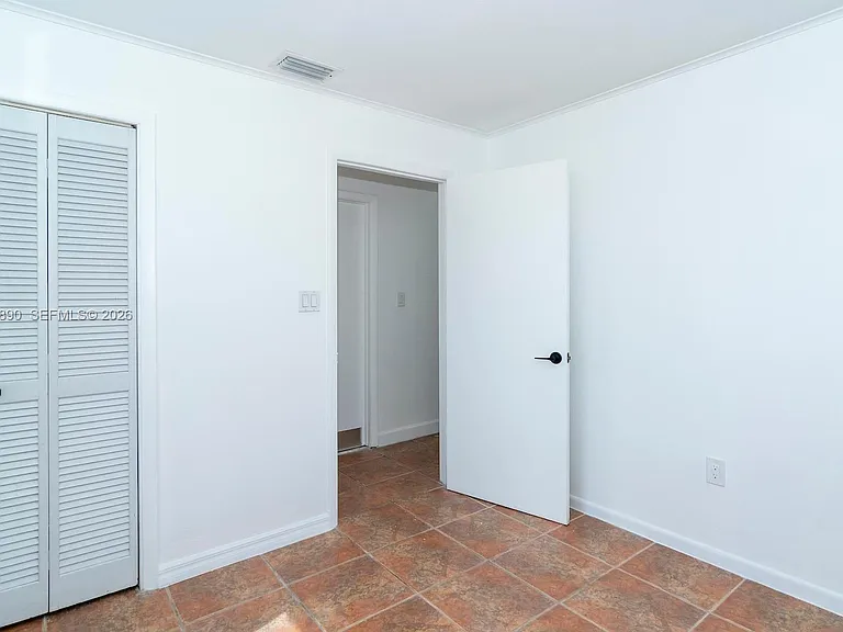 2729 SW 67th Ave — Photo 32